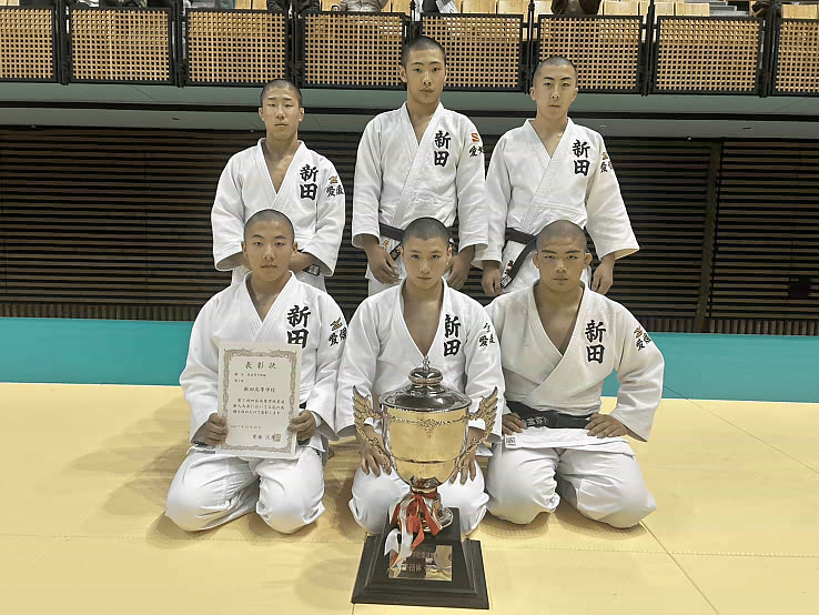 男子団体　優勝チーム