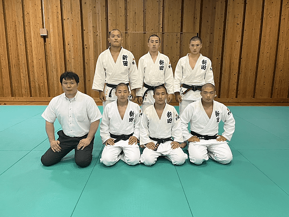 第１部優勝　薫柔会